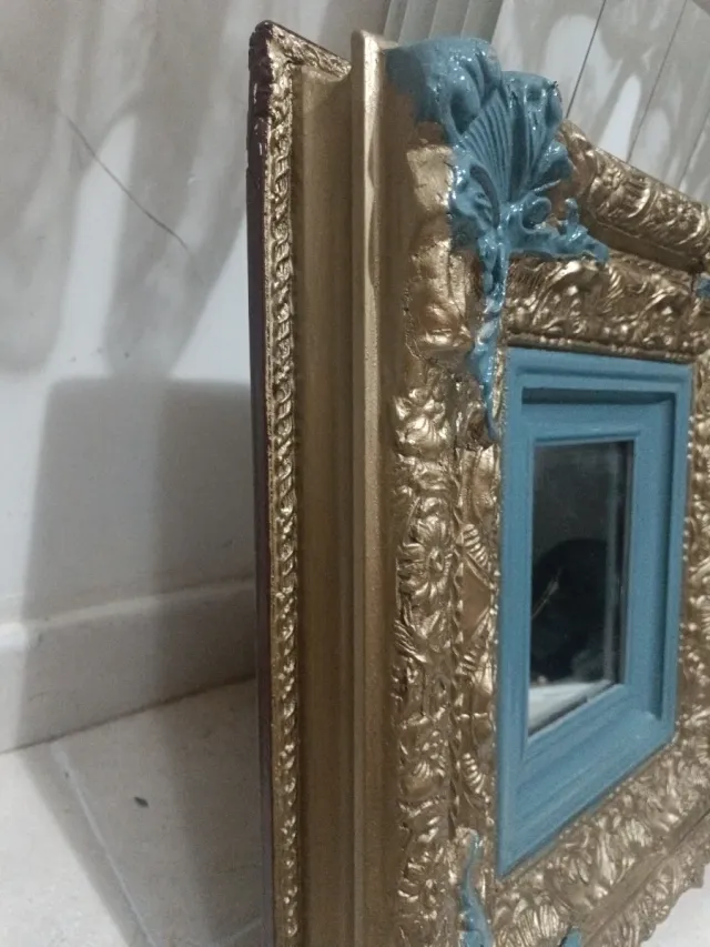 Marco Dorado con Espejo Azul