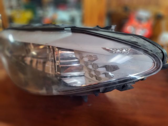 FARO IZQUIERDO BMW 5 XENON