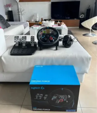 Logitech G29 Driving Force Volante PS4/PS5 y pc 
