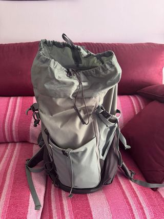 Mochila Quechua 30L - Gris/Verde