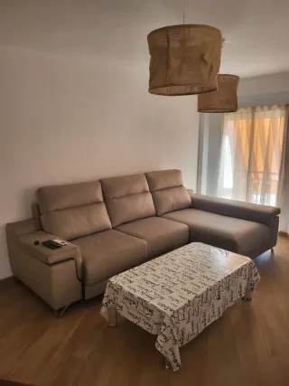 Sofá Cherlons ( NUEVO,URGE VENDER POR MUDANZA)