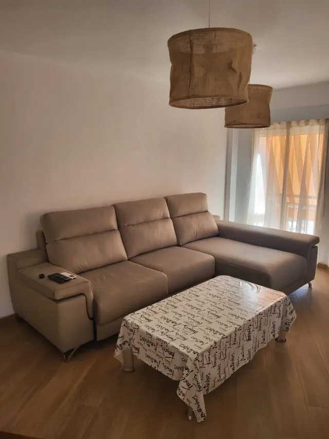 Sofá Cherlons
( NUEVO,URGE VENDER POR MUDANZA)