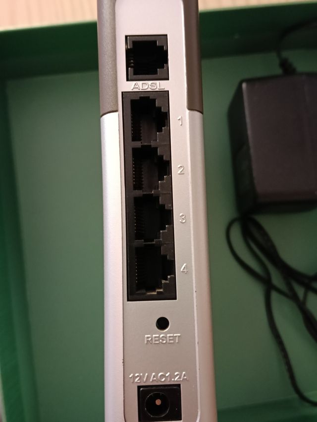 Router ADSL D-Link DSL-504T