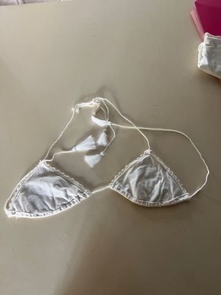 Top bikini bordado flores Talla S