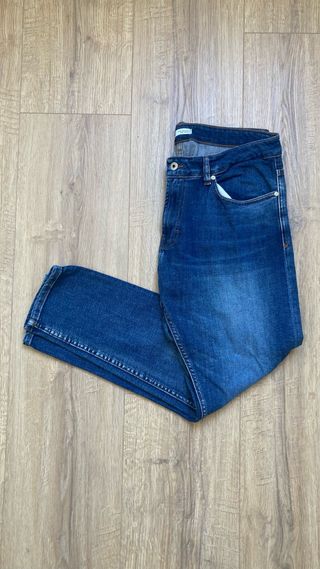 Pantalón vaquero Zara 