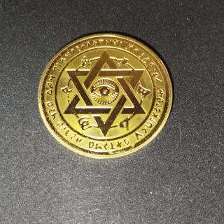 Monedas de colección egipcias y aztecas