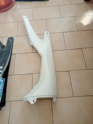Carenados Laterales Aprilia RS 125