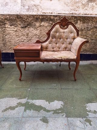 Telefonera antigua de madera