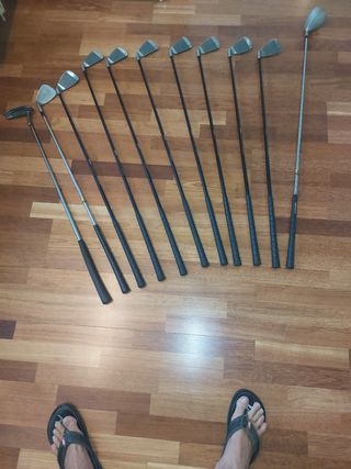 BOLSA GOLF, 11 PALOS, BOLAS WILSON.