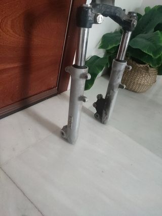 Vasos de suspensión Yamaha