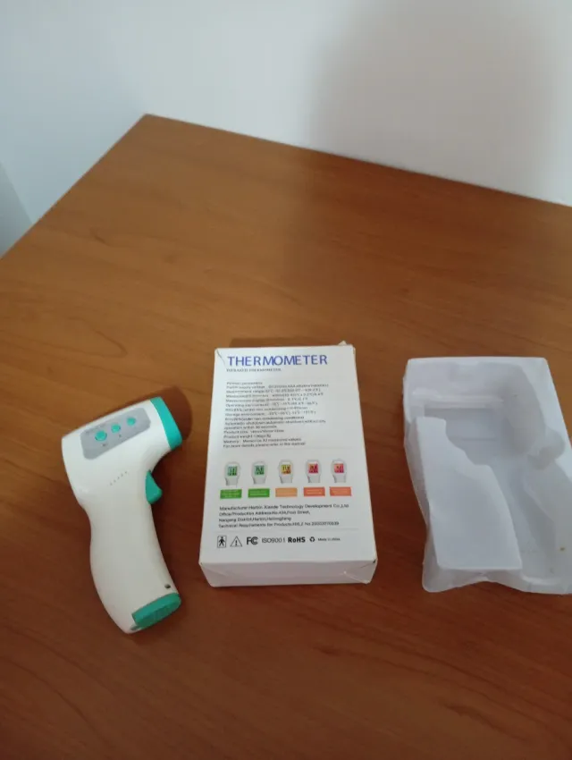 Termometro Infrarossi Digitale