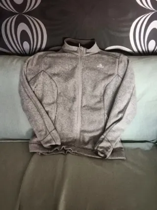 Polar Quechua gris