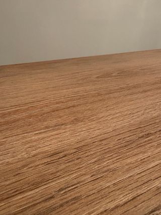 Aparador de madera blanca