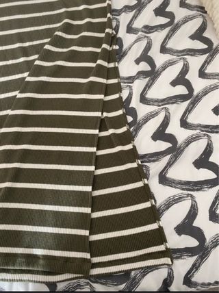 Falda larga verde con rayas blancas