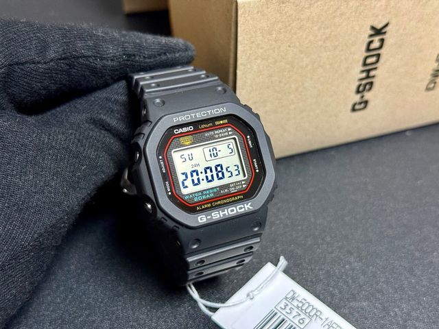 Casio G-Shock DW-5000R Reedicion 1983