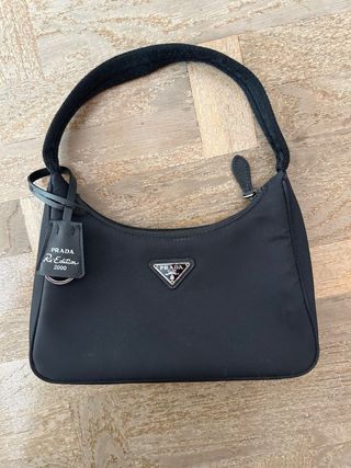 Bolso Prada Re-Edition 2000 Negro (negociable)