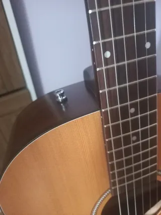Guitarra Acústica.