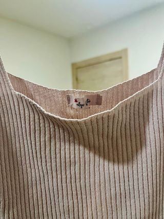Top punto calado beige | marca Algo Bonito 