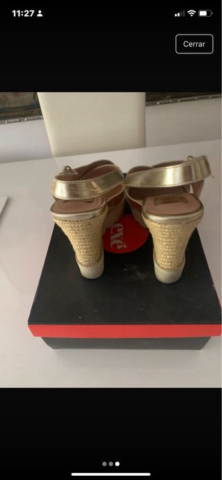 Sandalias doradas plataforma
