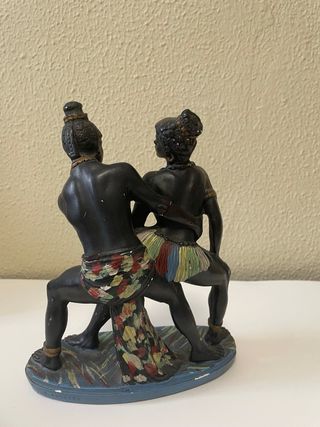 Figura pareja africana Escayola años 50