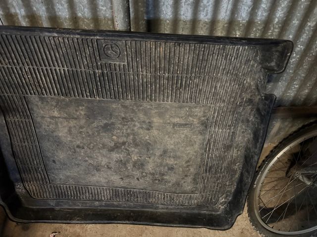 Cubre maletero Mercedes ML W163 Original