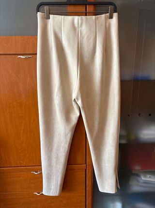 Pantalón Zara Talla L Beige