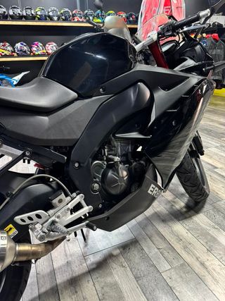 DERBI GPR 125 2013 .