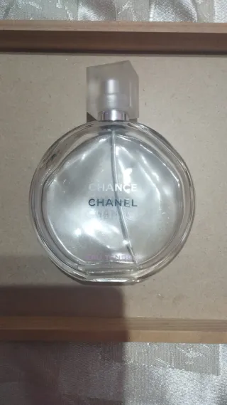 Frasco Chanel Chance Eau Tendre vacío