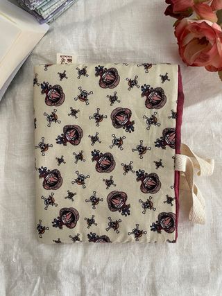 Custodia per libri/e-reader di design in un unico pezzo 