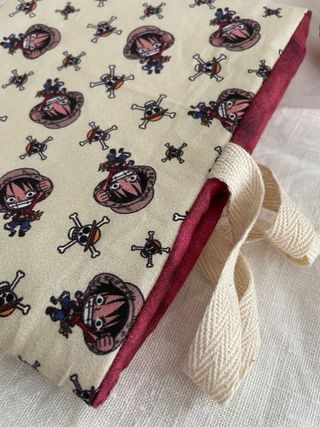 Custodia per libri/e-reader di design in un unico pezzo 