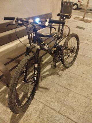 Bicicleta de Montaña Doble Suspensión