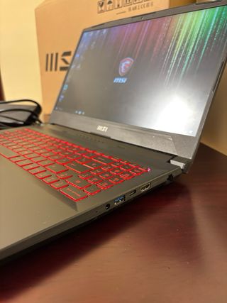 Portátil MSI Katana GF66 12UC-082XES