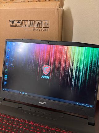 Portátil MSI Katana GF66 12UC-082XES