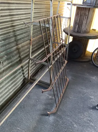 Reja de hierro macizo