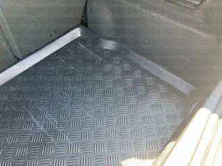 Peugeot 208 protector cubre maletero cubeta