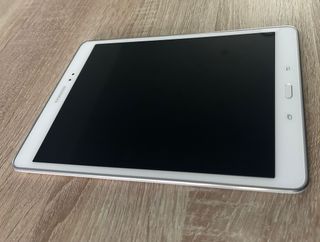 Samsung SM-P550 Tablet Plata/Blanca