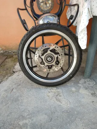 Ruota anteriore Liberty Iget Faro Porta Pacchi