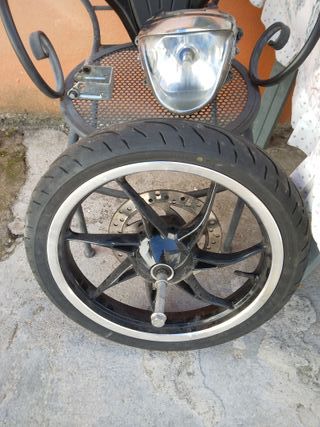 Ruota anteriore Liberty Iget Faro Porta Pacchi