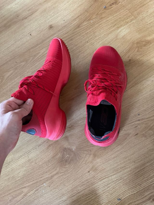 Under Armour Curry Talla 44