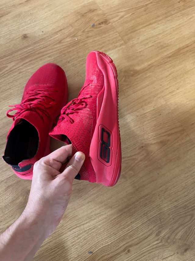 Under Armour Curry Talla 44