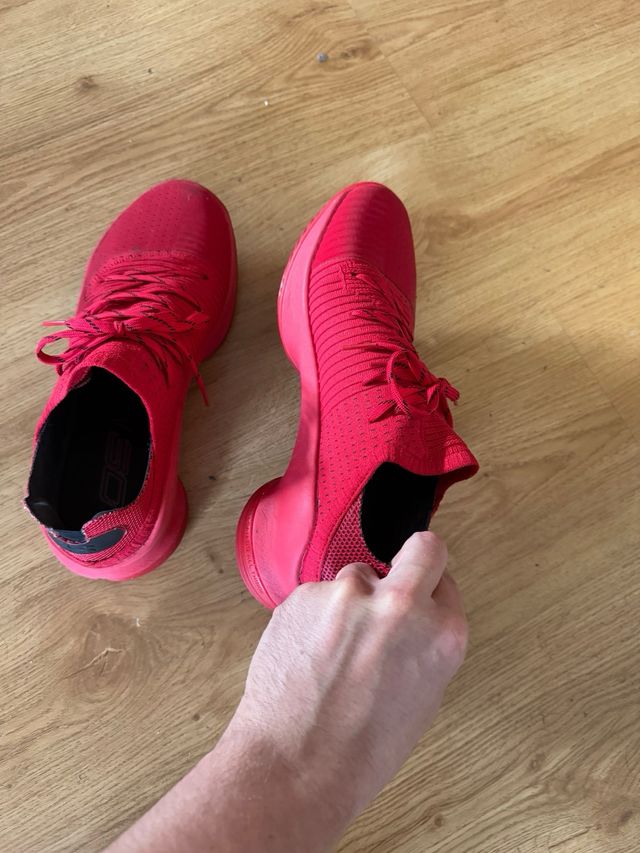 Under Armour Curry Talla 44