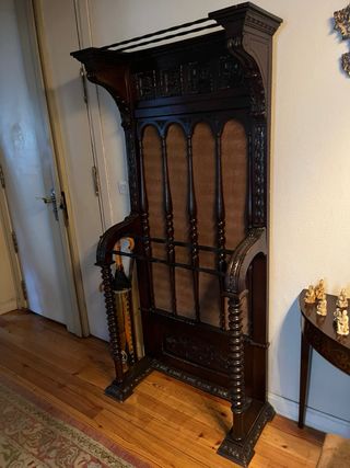 Antiguo recibidor perchero madera tallada