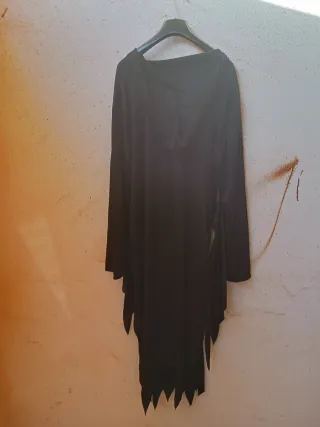 Túnica Halloween Negra Talla Única
1,60 de largo.