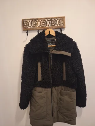 Abrigo Bimba y Lola Negro y Verde Militar