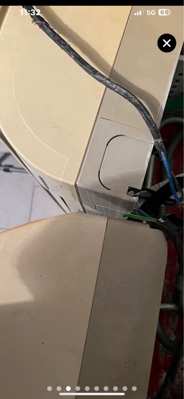 2 Aires Acondicionado Split Hitachi
para recambió