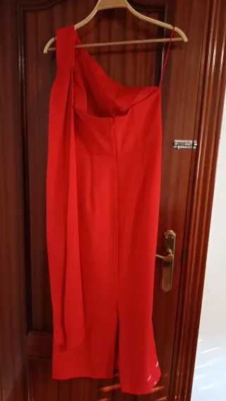 Vestido fiesta rojo asimétrico