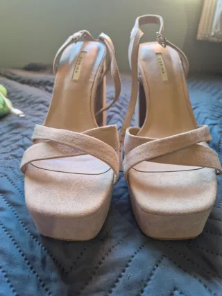 Tacones Beige Plataforma