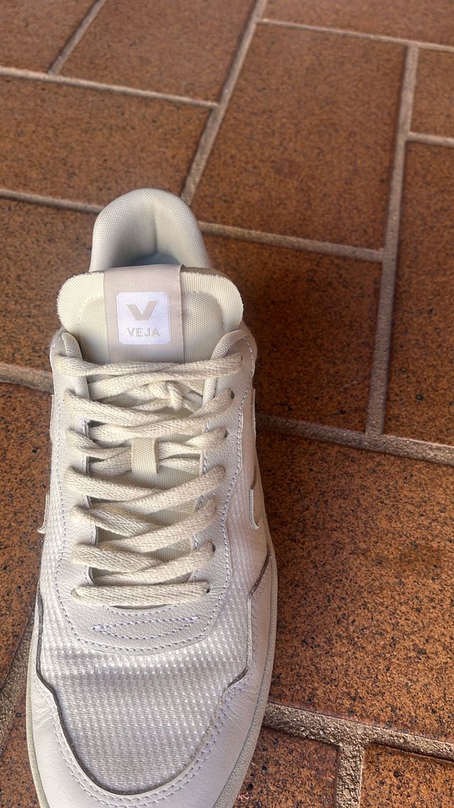 Veja V-90 Blancas
