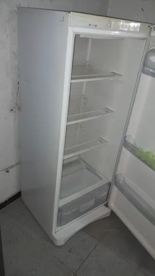 Nevera Indesit sin congelador