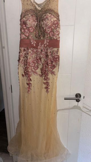 Vestido de fiesta de piedras

